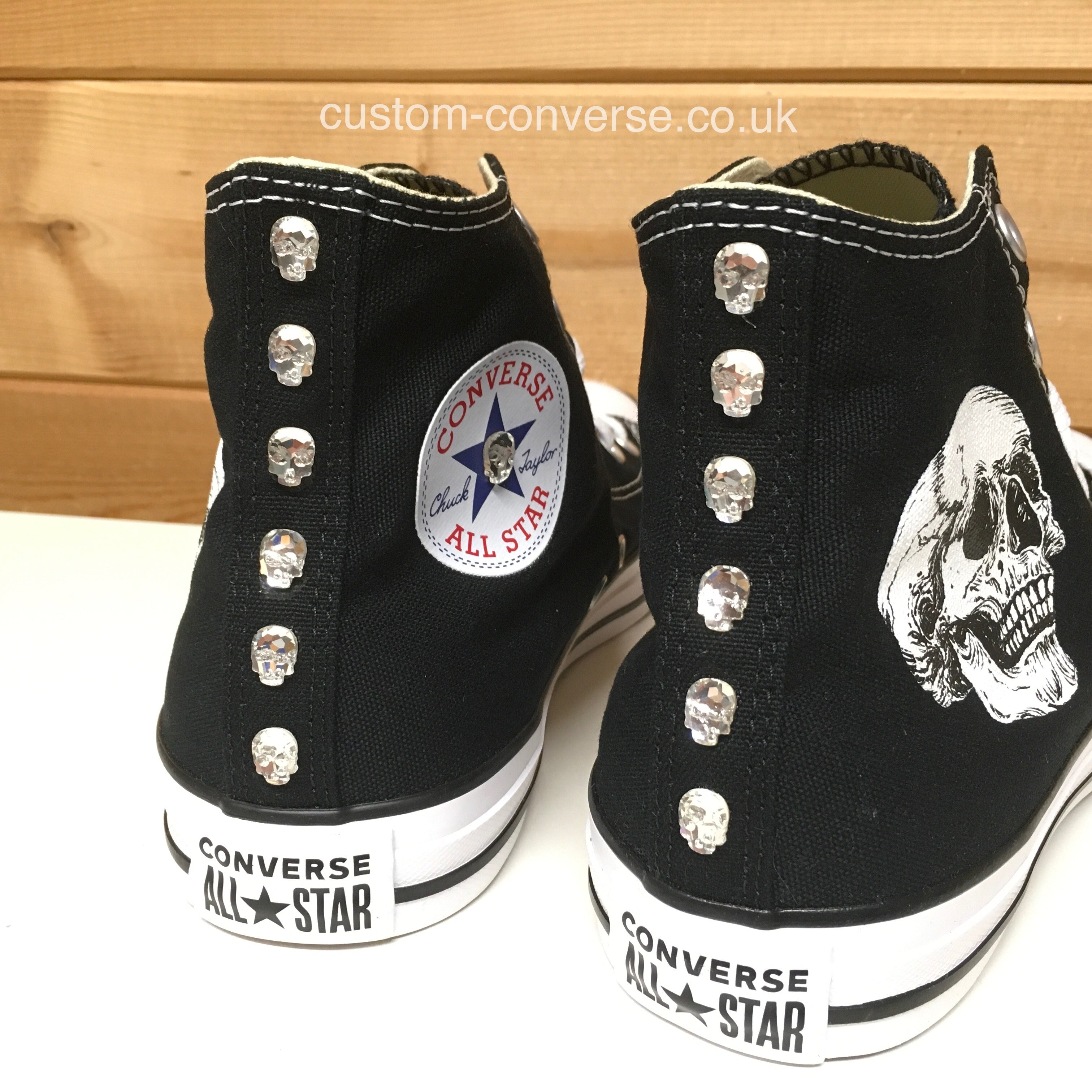 Womens converse shop skull shoes