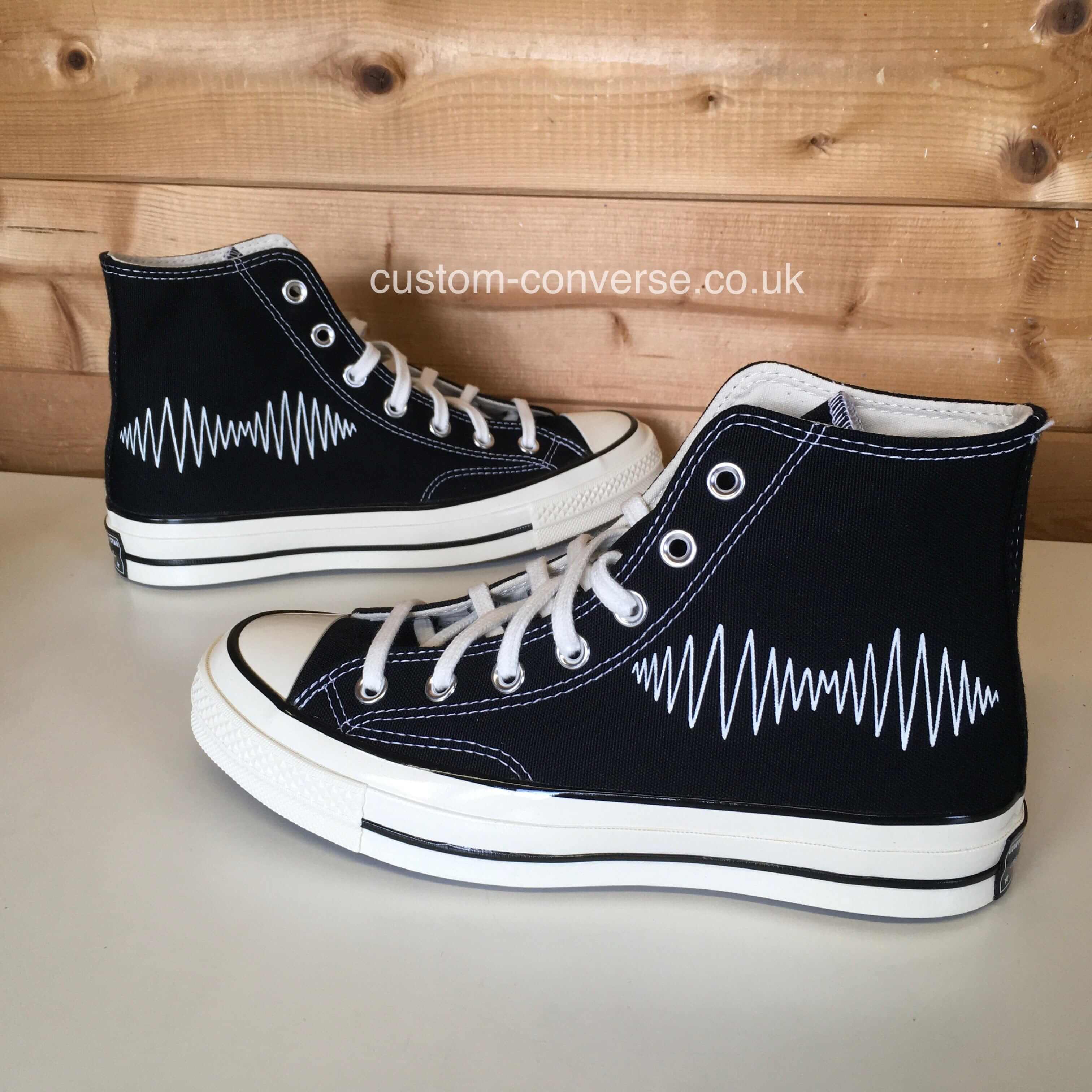 Arctic monkeys converse on sale