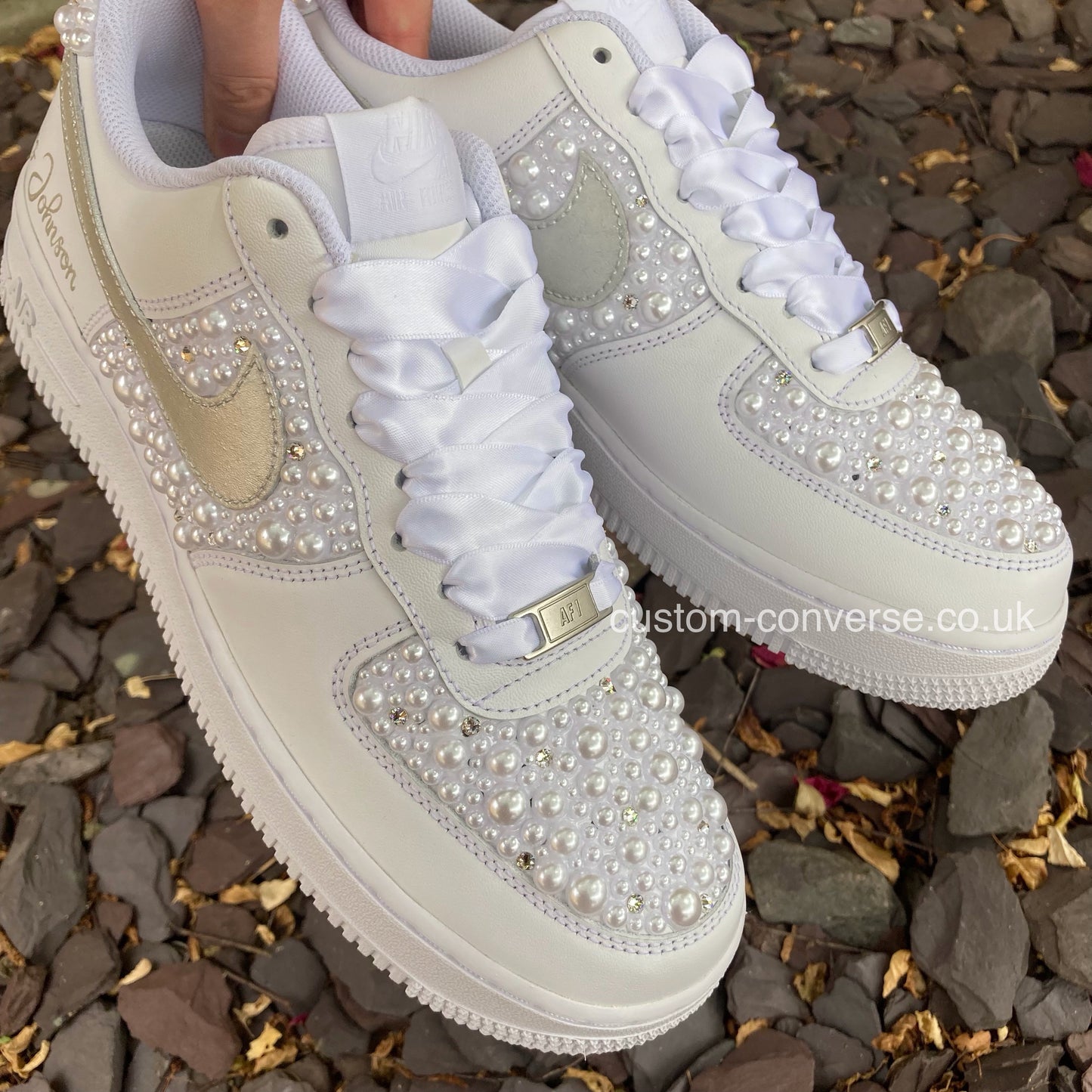 White Pearl and Silver Linked Rings Wedding Air Force 1