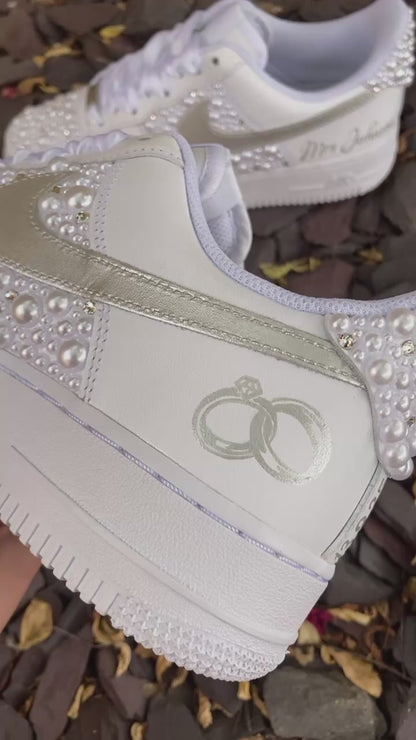 White Pearl and Silver Linked Rings Wedding Air Force 1