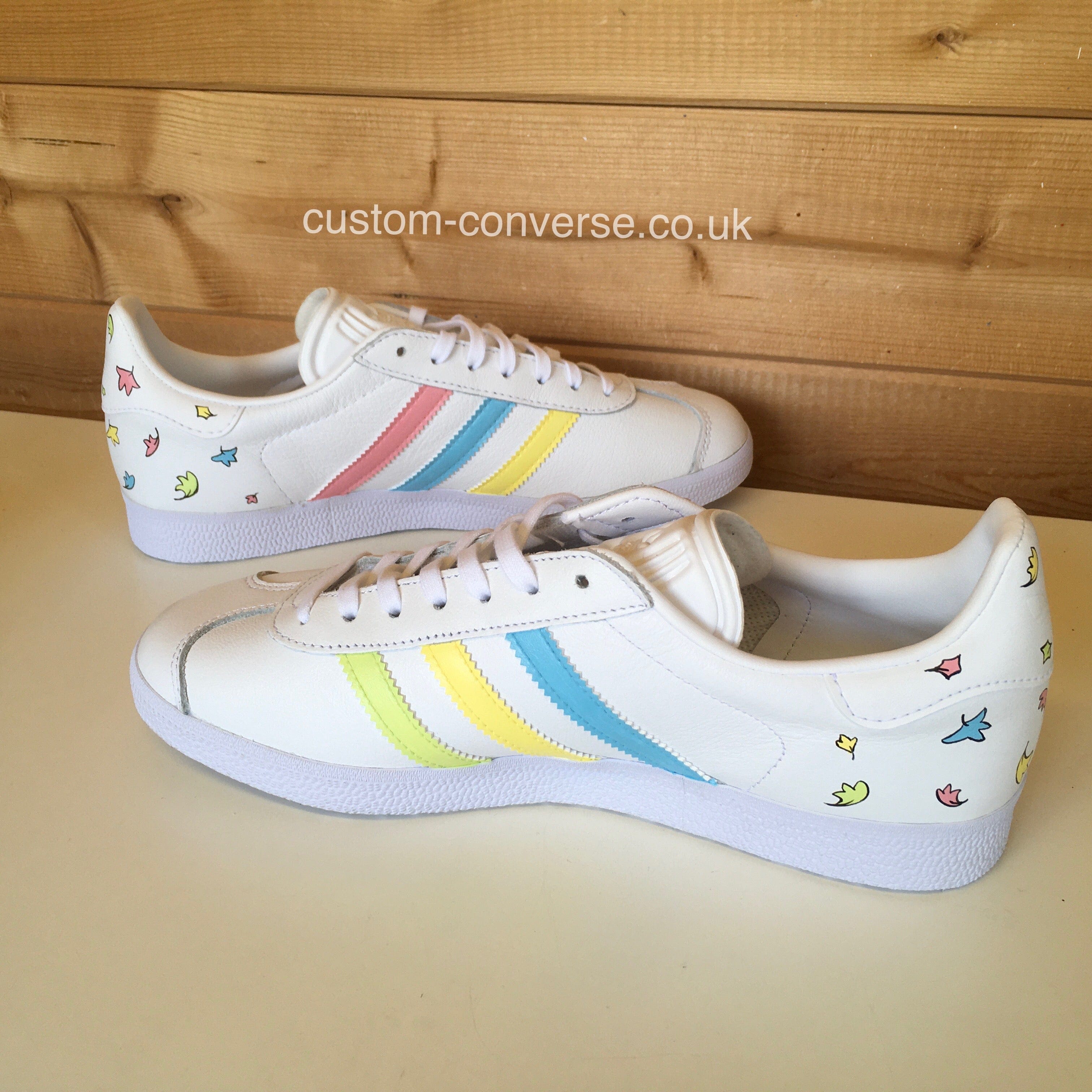 Adidas gazelle hotsell white multicolor