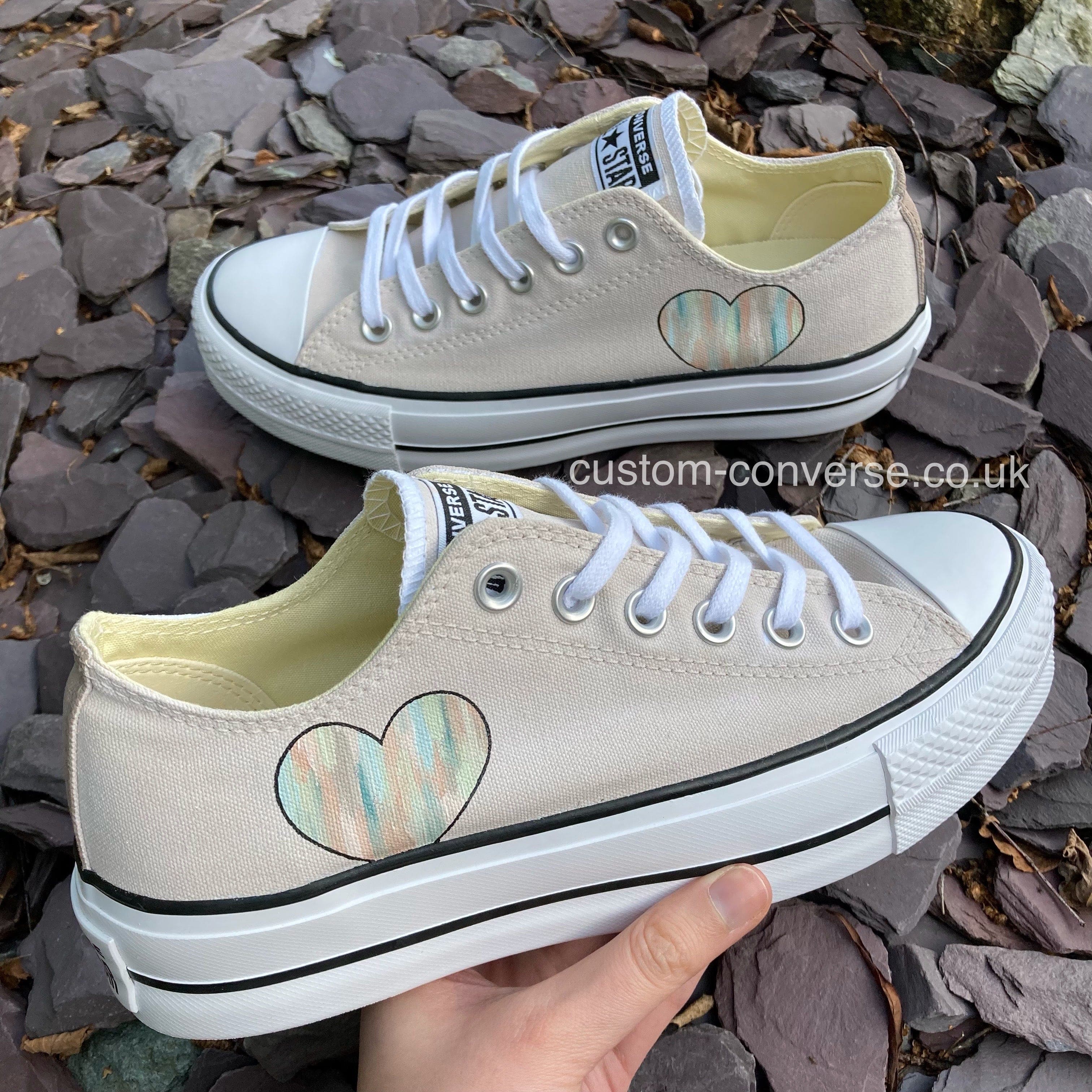 Converse clearance beige heart