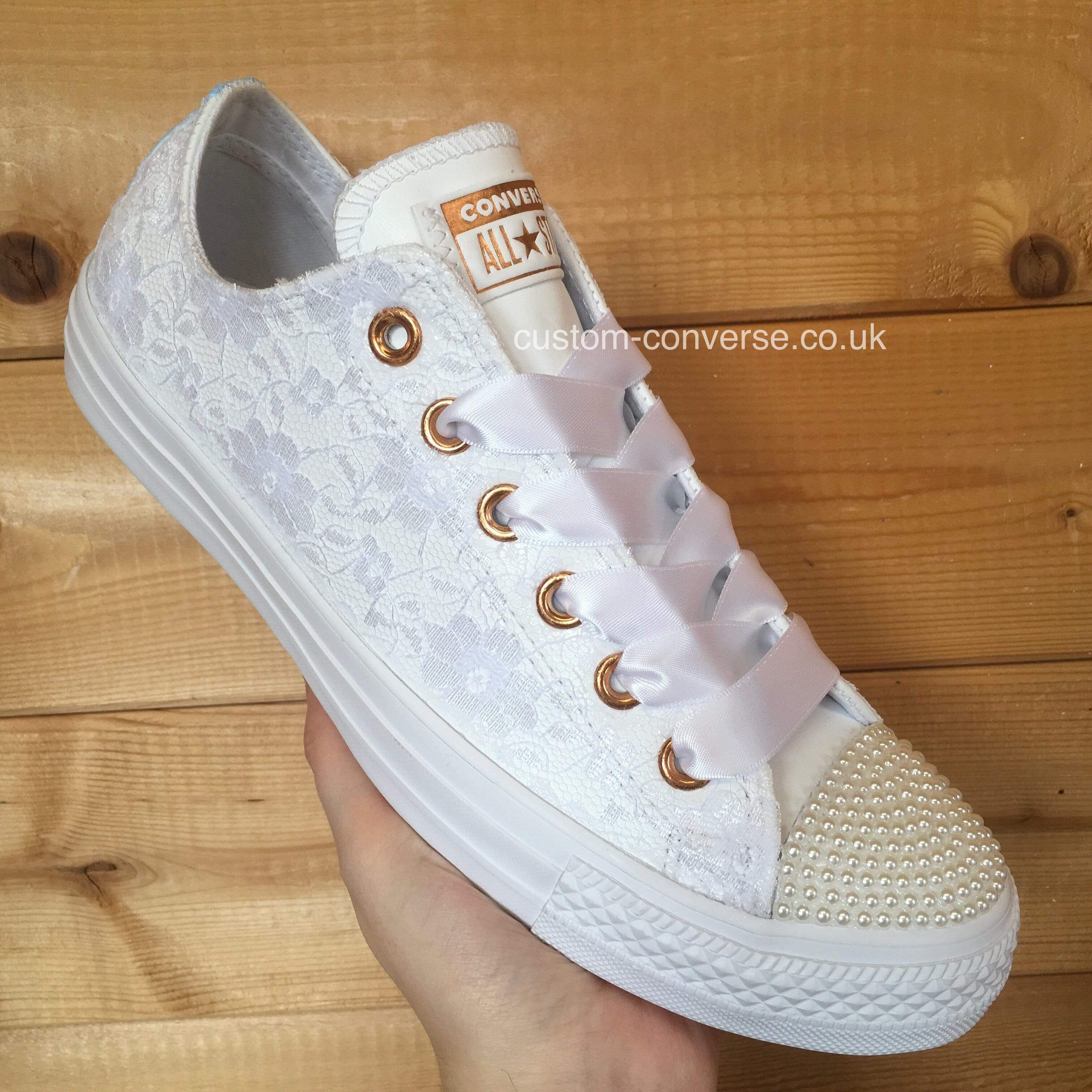 Lace on sale material converse